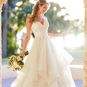 Stella york wedding dress style 7053